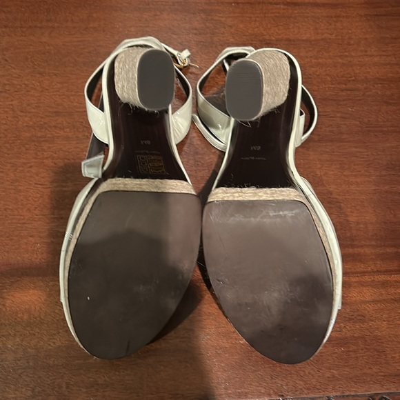 Tory Burch JUTE PLATFORM SANDAL very good shape a few marks look at photos - Picture 4 of 5
